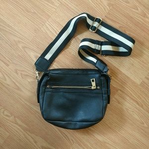 Black crossbody purse